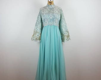 Jessica mcclintock metallic lace dress Jessica mcclintock metallic lace dress