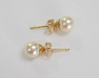 6mm Pearl Studs CREAM ROSE Small Pearl Stud Earrings GOLD, Swarovski Elements Pearl Simple Classic Elegant Vintage Bridesmaid Pearl Earrings