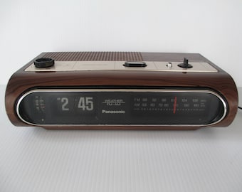 Vintage Panasonic Flip Clock Weather FM-AM, Japan Mid Century Snooze Flipper Alarm Clock All Works... but NOT the Lights