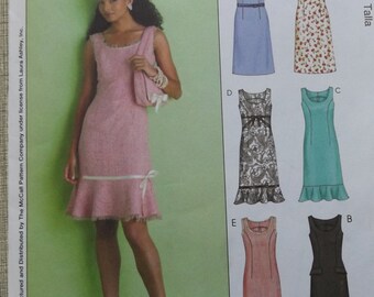 Laura Ashley Design Close Sei-Fitting, Scoop Neck, Sleeveless Dress Sizes 8 to 14 Complete McCall's Sewing Pattern M4768 All Uncut/FF Pieces