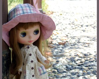 PDF Sewing Pattern for 12" blythe, dal doll Clothes - Dress & Hat Set