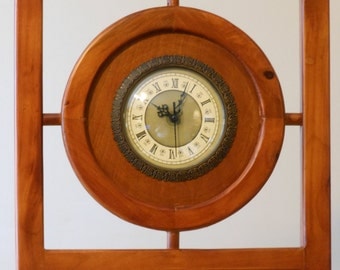 Framed Quartz Movement Mantle or Shelf Clock