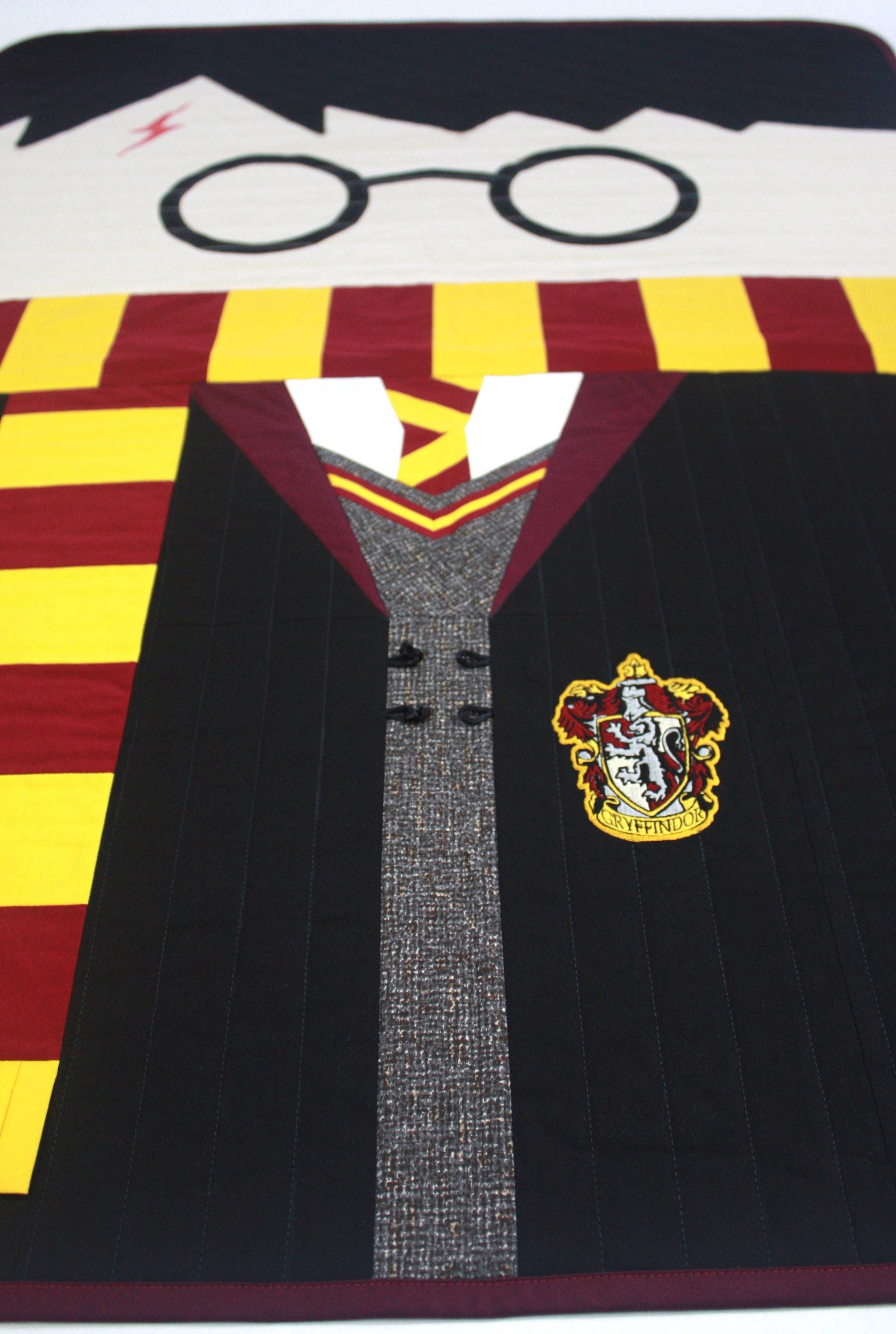 free-harry-potter-themed-quilt-patterns-harry-potter-quilt-beginner-quilt-patterns-quilting