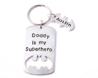 Daddy is my superhero - Superhero keychain - Daddy and son - Daddy and daughter - Gift for new dads -Fathers day gifts - Gift for dad