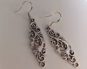 Earrings silver filigree pattern