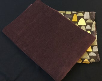 Vintage Corduroy Fabric. 1/2 yd. Brown Corduroy Fabric. Dark Brown Fabric. Needlecord Fabric. Ribcord Fabric. Fine Wale Corduroy Fabric.