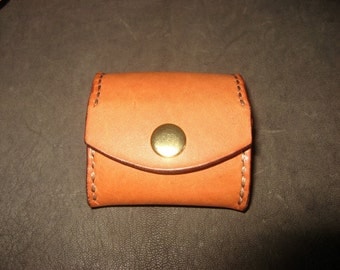 Small, square leather pouch for headphones, jewellery, coins; headphone storage, teens gifts, Valentine's gifts, mini case, retro