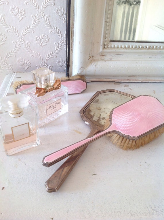 Gorgeous vintage pink vanity set