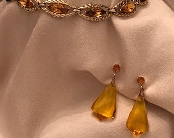 Coro, Lucite and gold choker, with coordinating Lucite, clip on earrings