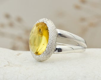 Stunning Sterling Silver and Baltic Amber Ring With Fossil Insect