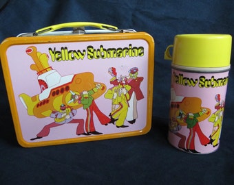 Original Beatles Yellow Submarine Lunchbox 1968 Lunch Box with complete Thermos