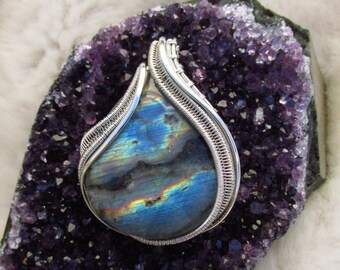 Rainbow Pink Labradorite Wire Wrapped Pendant Faerie Fairy Mermaid Ocean Purple Spectrolite