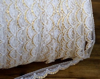 Vintage Scalloped Lace Trim White and Gold