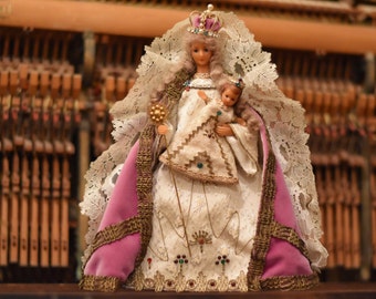 Madonna Virgin Mary and Child, Madonna, Virgin Mary, Vintage Christmas, Christmas decor, Vintage Christmas decor