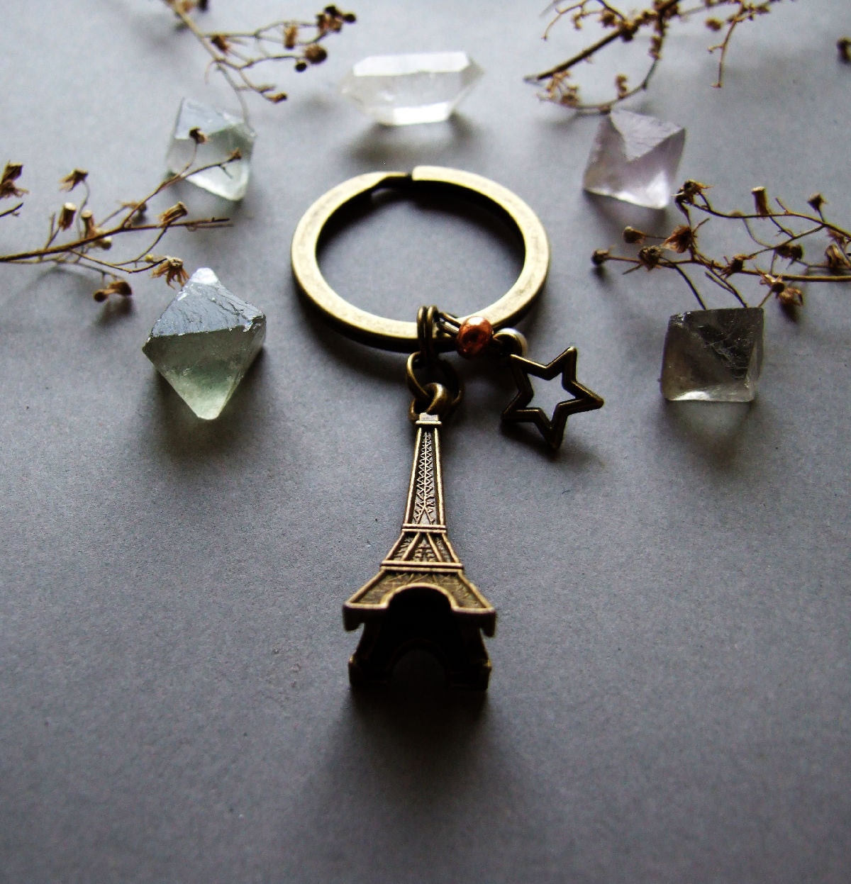 Cute Paris Keychain Retro Romantic Eiffel Tower Keychain