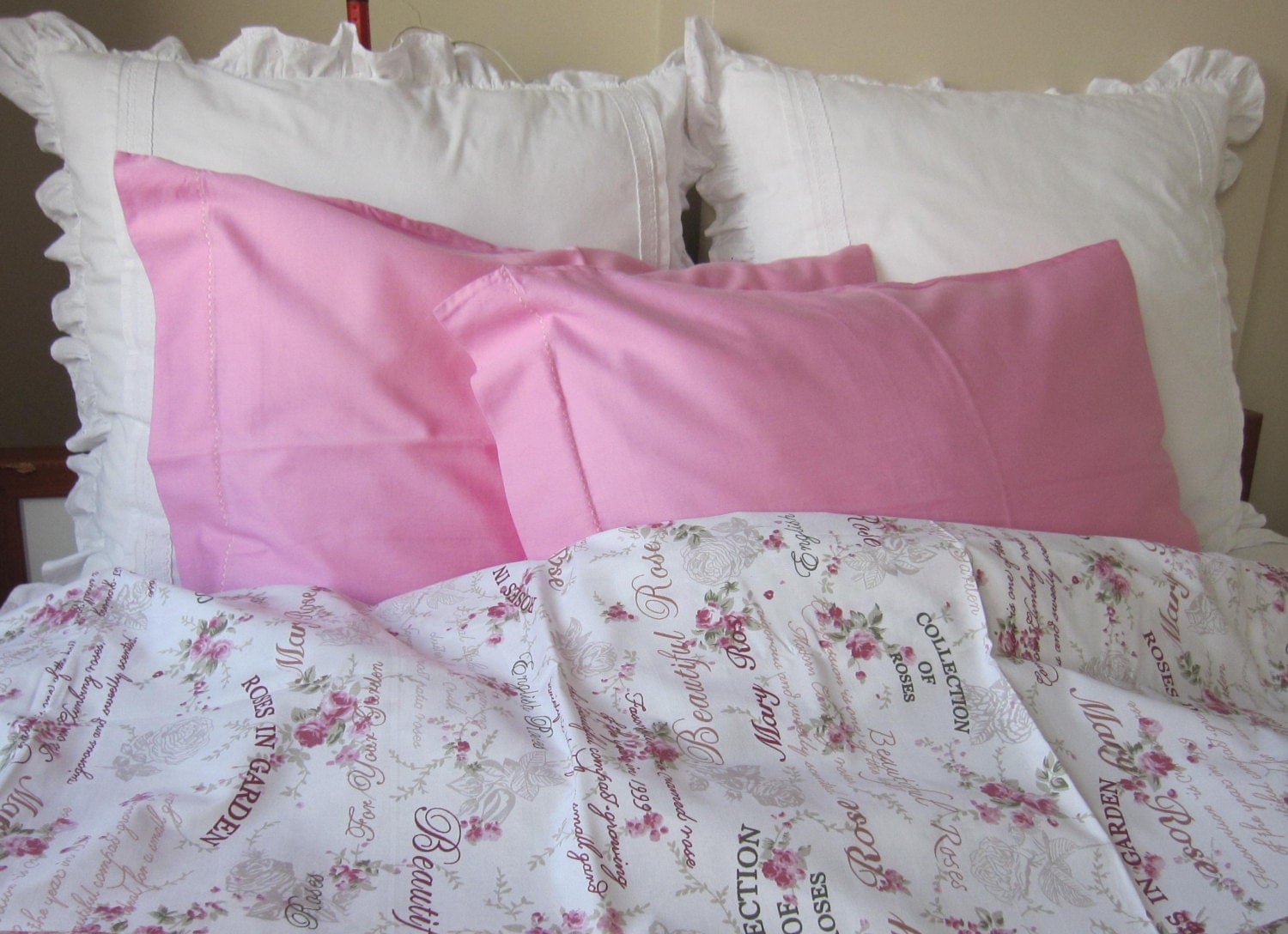shabby chic bedding red green pink roses floral by nurdanceyiz shabby chic bedding red green pink roses floral by nurdanceyiz