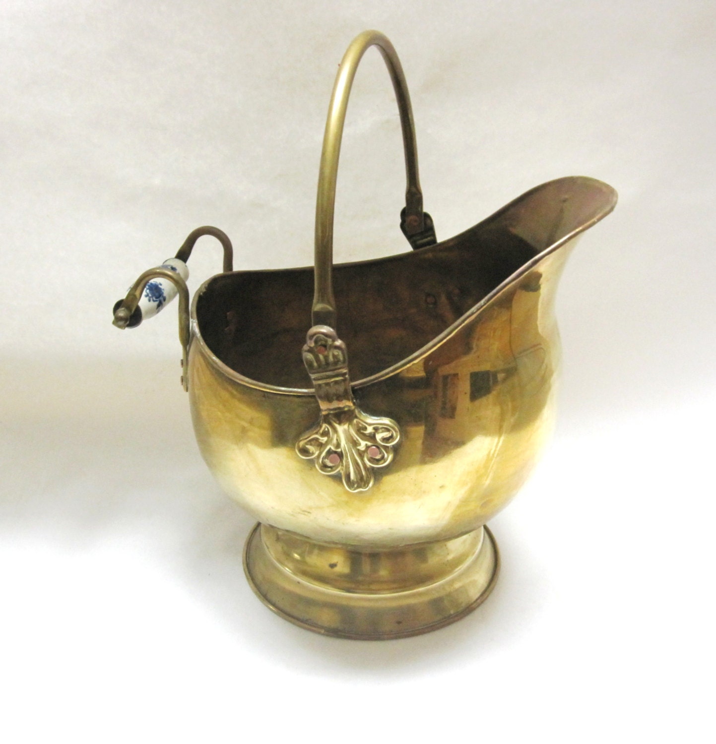 Dutch Vintage Brass Coal Hod Scuttle with Delft Handle