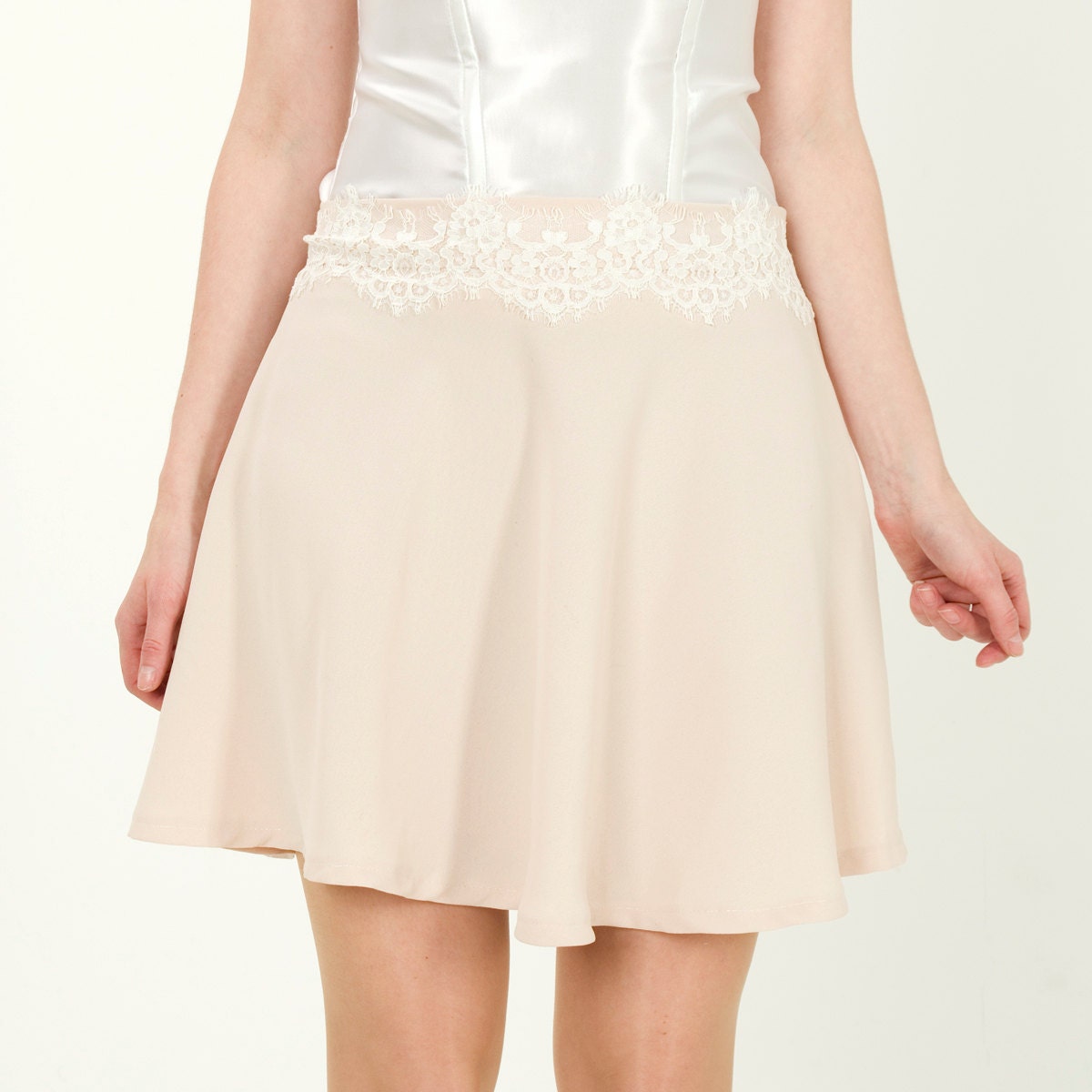 ivory lace skirt outfit