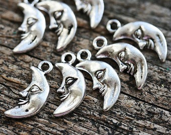 Silver tone Crescent moon charms, half moon Tibetan style Boho jewelry charms, Lead Free - 8pc - 2931