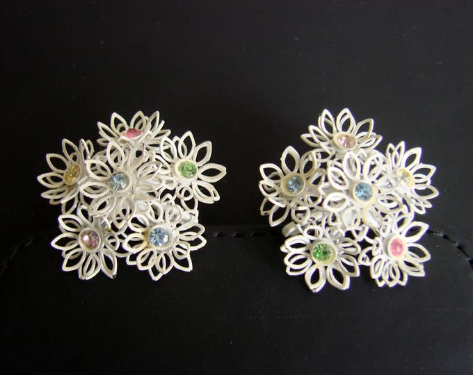 Vintage White Enamel Pastel Rhinestone Floral Wire Clip Earrings Mid Century Jewelry Jewellery