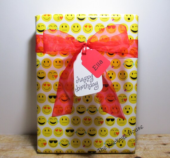 EMOJI Gift Wrap All Occasion EMOJI Wrapping Paper 10 feet