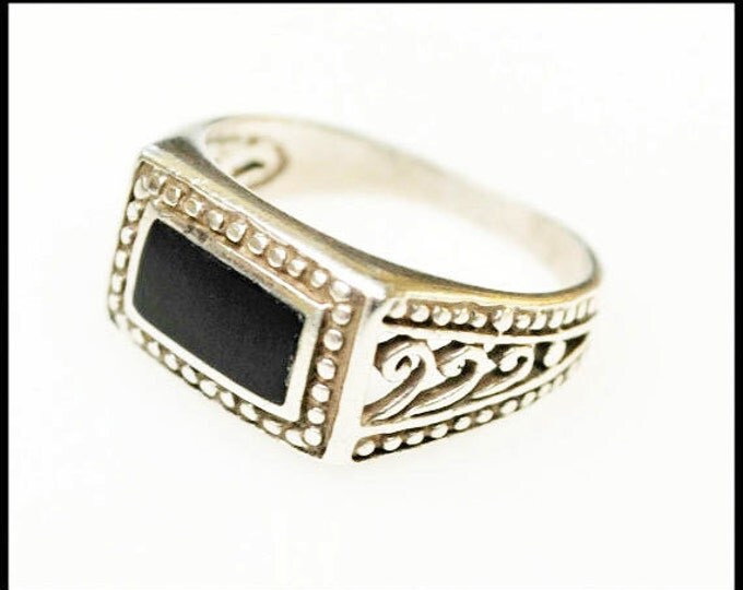 Sterling ring - Silver Filigree -Black Onyx Gemstone - rectangle - size 7