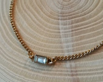 Vintage bracelet, gold tone, with baguette stone, rectangular stone set.