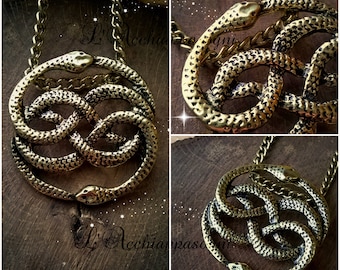 Auryn Necklace - Neverending Story Inspired necklace - neverending story necklace - Atreyu - Double Snake - Atreiu - Neverending Story 80'
