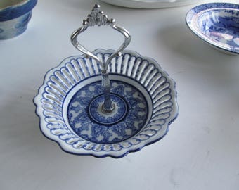 Beautiful Flow Bowl Flow Blue Bowls Blue and White China Bowl Cobalt Blue Floral Plate Presentation Caddy Candy Dish Reticulated Plates