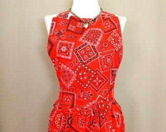 FULL APRON, Womens Apron, Womans Kitchen Apron, Cotton Vintage Apron, Red Bandana Full Apron, Womans Vintage Full Apron, SammieDoos USA