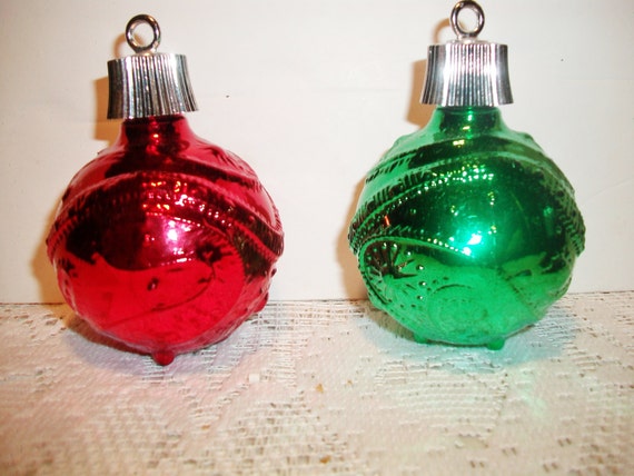vintage avon christmas ornament decanters retro holiday bulbs vintage avon christmas ornament decanters retro holiday bulbs