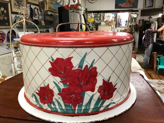 Metal cake carrier red and white tin