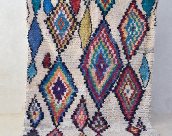 BOUCHEROUITE. Vintage Moroccan Rug. Wool Boucherouite Carpet. Modern Design.