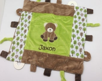 Baby boy gift, personalized baby gift boy, blanket with tags, tag minky blanket, monogram baby blanket, teddy bear, baby shower gift, taggy