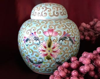 Chinese ginger jar vintage Famille Verte Rose porcelain aqua urns vase snuff jar
