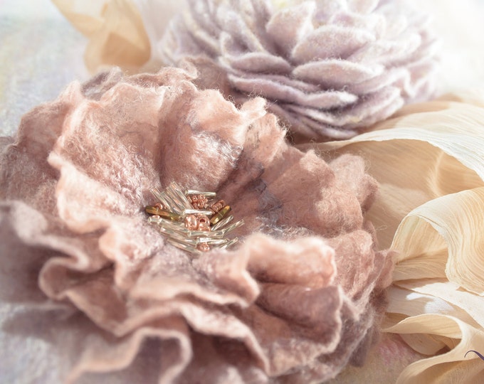 Merino Wool Silk Felted Brooch Pretty Pink Flower Women Jewelry Accessories Bridesmaids Bridal Wedding Evening Wear Lapel Keepsake Gift
