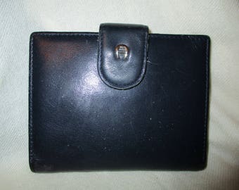 Vintage Etienne Aigner leather wallet