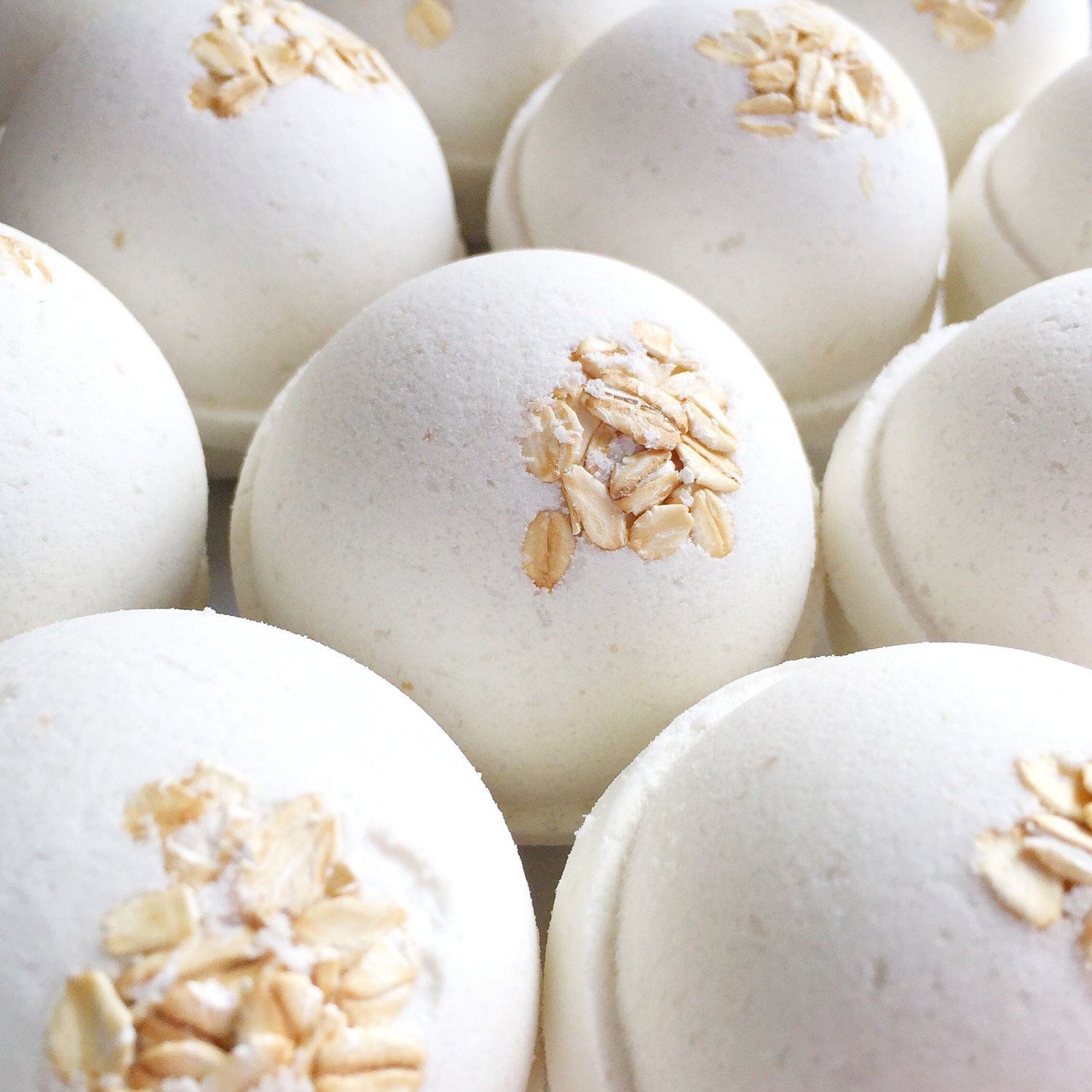 Soothing Oats Colloidal Oatmeal Bath Bomb with epsom salt