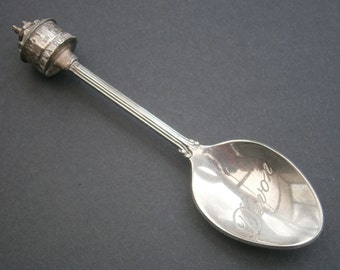S108) Vintage Silver plated metal modelled Devon La Ronde house Souvenir Collectors teaspoon