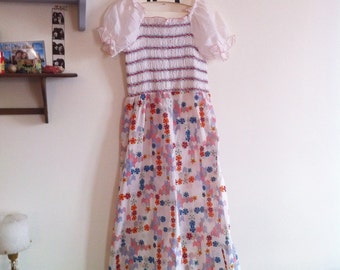 early 70s maxi white dress, smocks on bust, puffy short sleeves, floral print / small