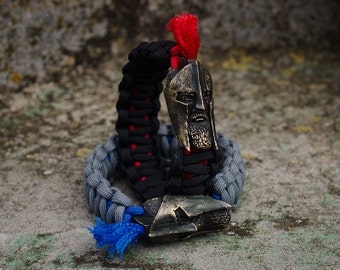 Spartan helmet - 300 spartan helmet bracelet with a unique bronze clasp. Spartan bracelet which you have never seen, 40 colors of paracord!