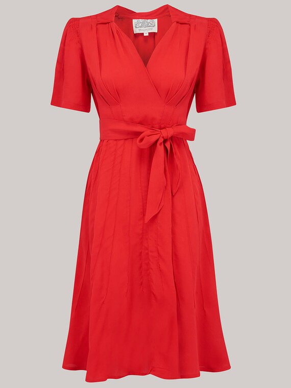 50 Vintage Inspired Clothing & Retro Clothing Stores We Love