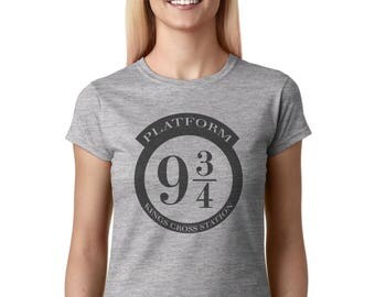 Harry Potter Shirt, Platform 9 3/4 Kings Cross Station Hogwarts Express women t shirt crew neck WXG-10257