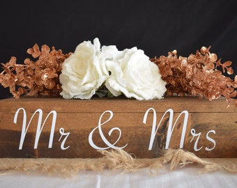 Rustic Wedding Cake Stand/ Wedding Cake Stand/ Rustic Cake Stand/ CakeStandForWeddings/ Wedding Centerpiece/ Wood Cake Stand/ Cake Stand