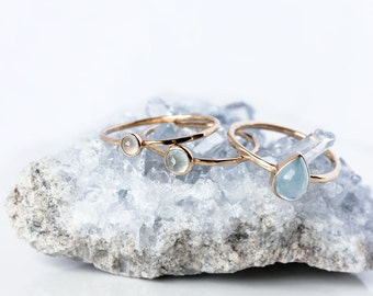 Aquamarine engagement ring, teardrop aquamarine 14k gold ring, March birthstone, birthstone jewellery, delicate, pear, pastel blue, ocean