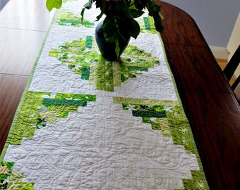 Green and white table runner, patchwork quilted log cabin style modern table runner, table topper