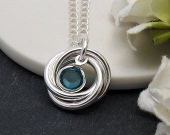 30th Birthday Gift, 3 Ring Interlocking Pendant, Anniversary Gift for Her, Russian Ring, Gift for 3 Sisters, Charm Necklace, Rings