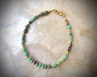 bracelet with McGinnis turquoise mint green beads and solid gold 18 karat 20k