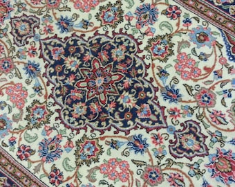 Persian rug Qum 6.7 × 4.4 ft 201 × 133 cm