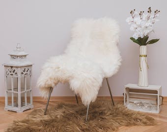 Beautiful Iceland SHEEPSKIN rug. White Throw Sheep Skin 48'' x 28'' Long Fur And Very Fluffy